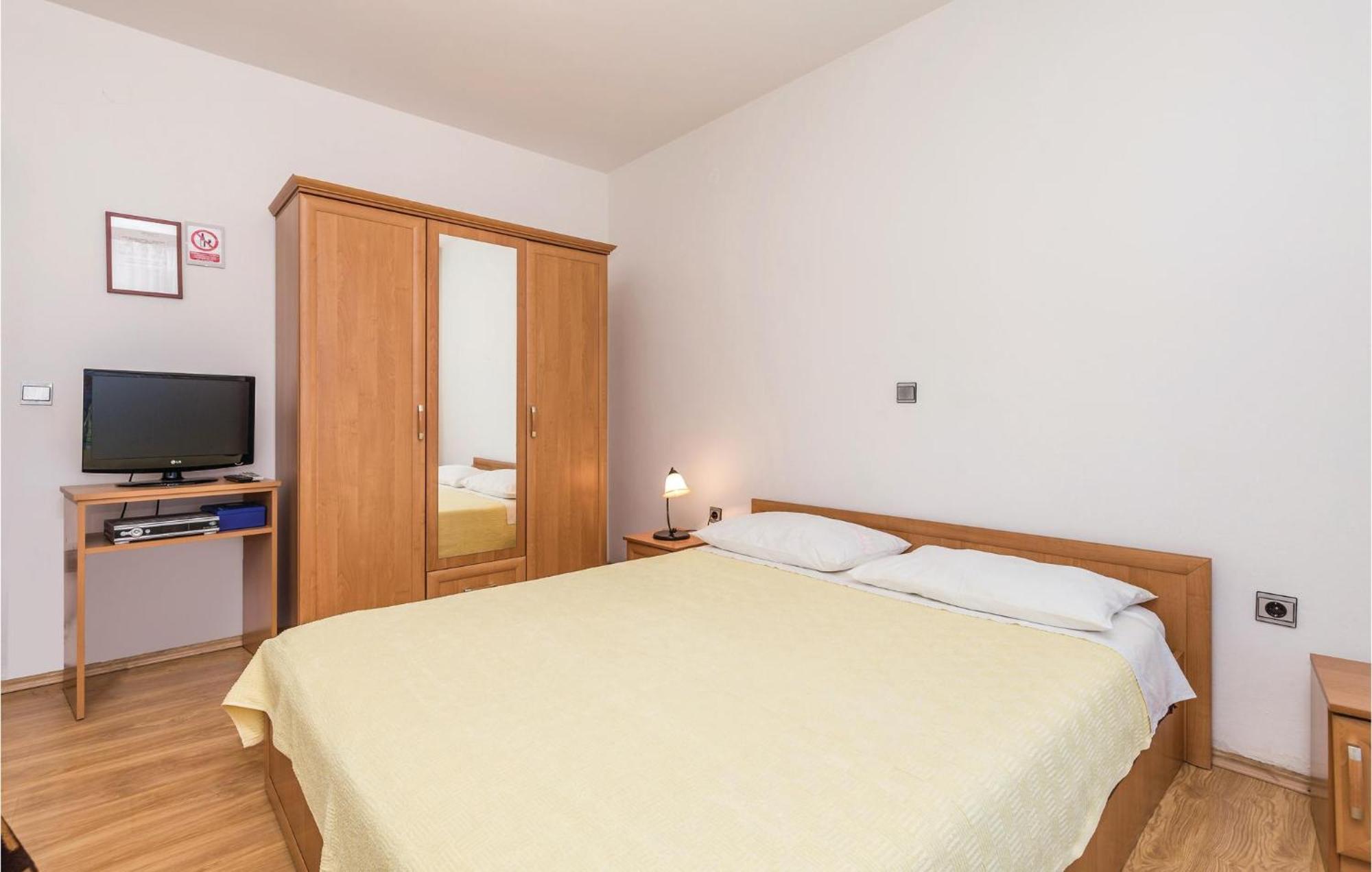 Lovely Apartment In Brsec With House Sea View Εξωτερικό φωτογραφία